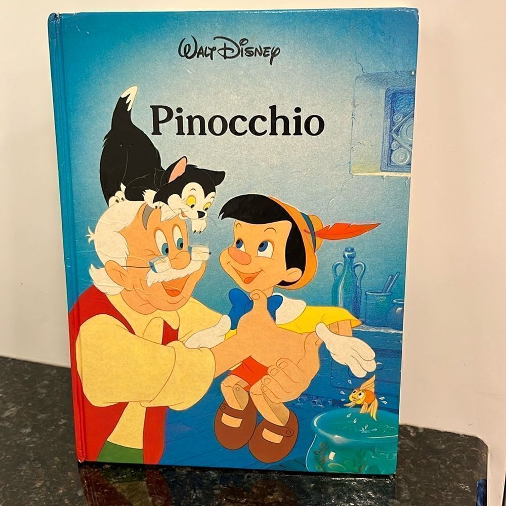 Vintage 1986 Walt Disney Pinocchio Gallery Books Hardcover Collectible